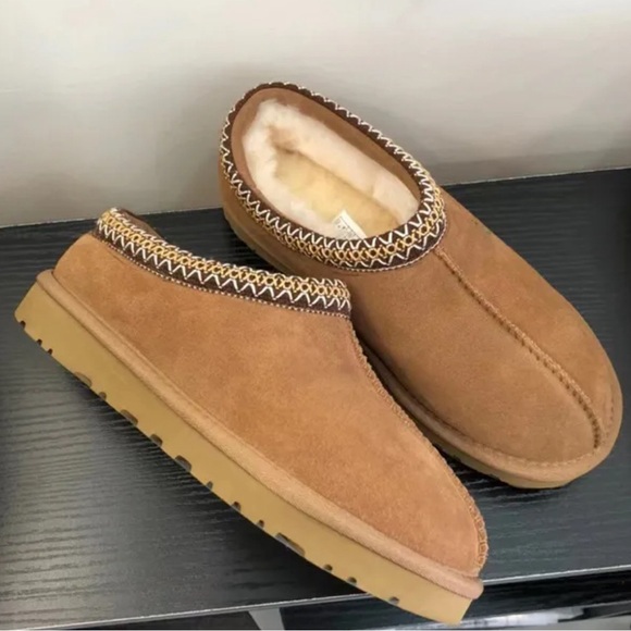 SOLD ✨ NWT UGG like Tasman Slipper  7.5 - Picture 2 of 3